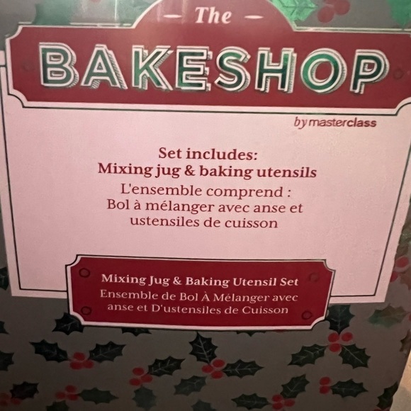 NWT- 🎄 Large Mixing Bowl And Cooking Utensils. - Picture 5 of 6